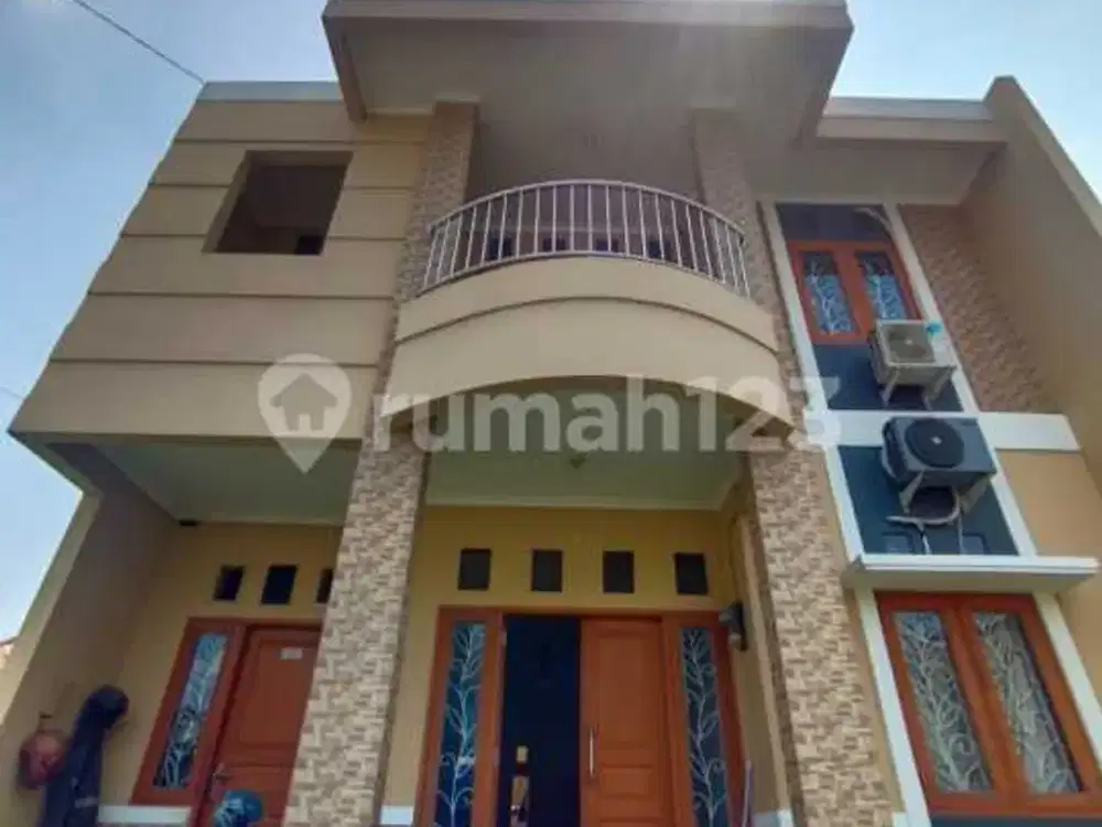 Rumah 2 Lantai Bagus Dekat Pesona Square Jl Juanda Depok