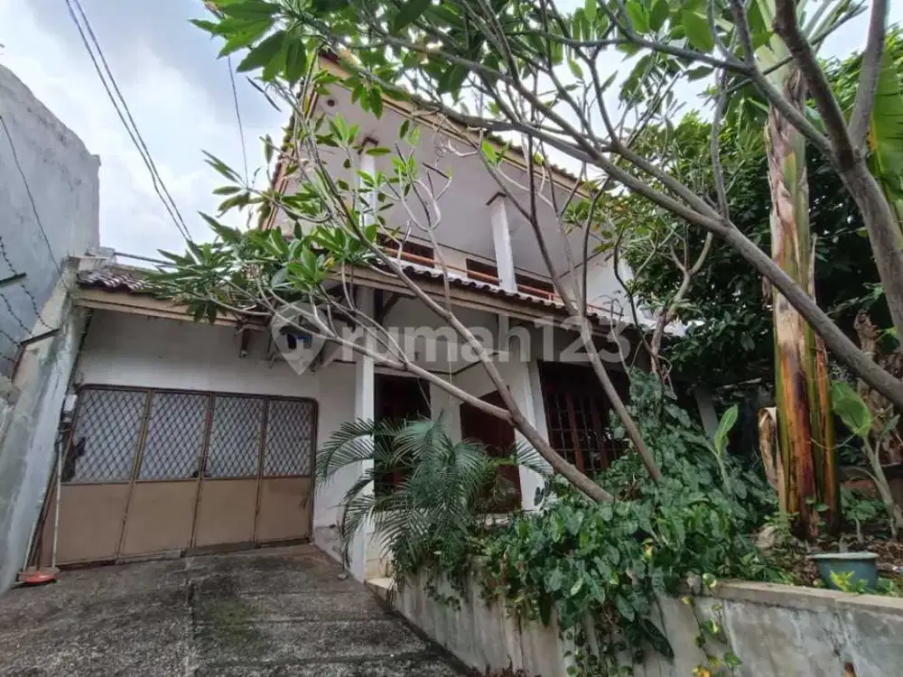 Rumah Pinggir Jalan Dekat Tol Kukusan Beji & Stasiun Depok Baru