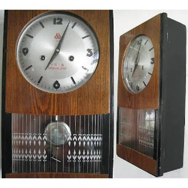 Unique Vintage era 60 an 555 jam dinding antik