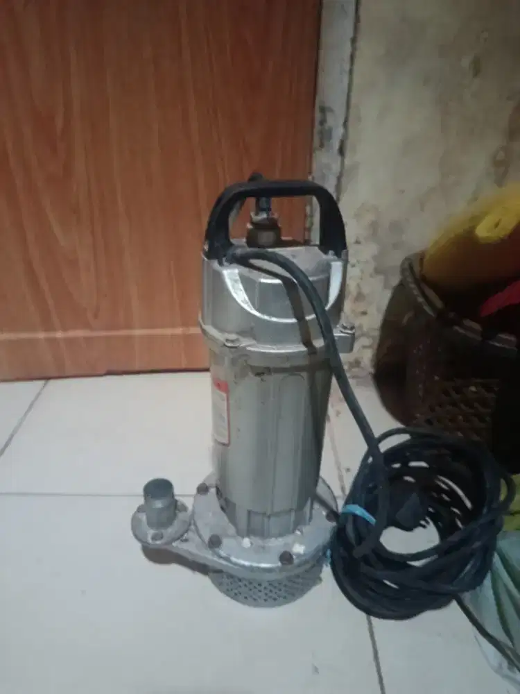 Pompa air celup