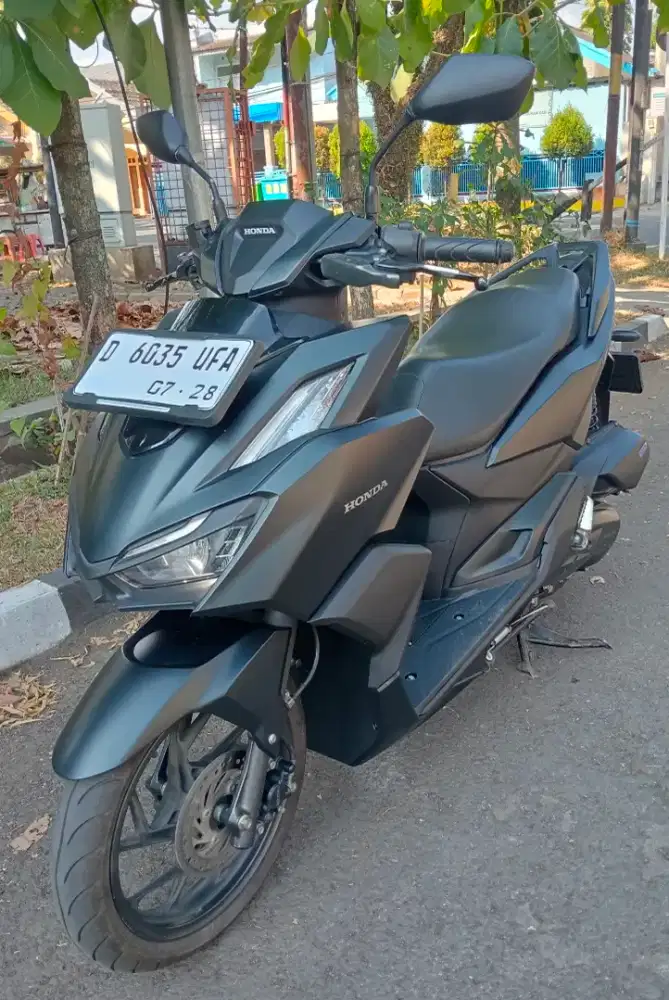 Jual cepet istimewa Vario 160 CBS ISS hitam dof