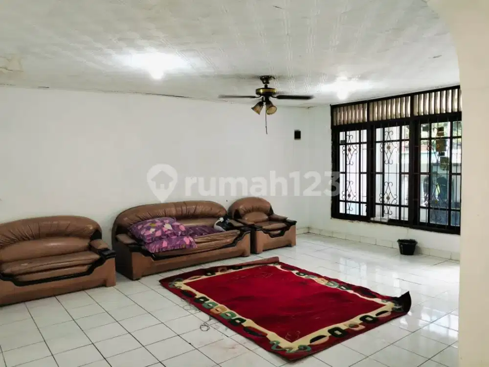 Rumah 1 Lantai Perumnas Pancoran Mas Dekat Stasiun Depok Baru