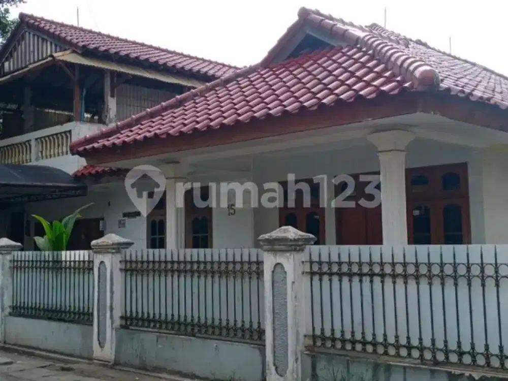 Rumah LT 305 m2 SHM Pinggir Jalan Dekat Mall Cinere dan Tol Limo