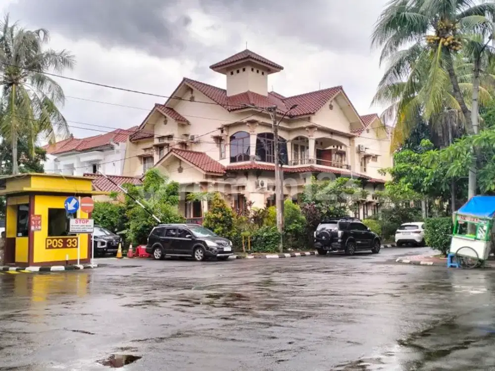 Rumah Huk 2 Lantai Furnished Dalam Perumahan Jl Raya Margonda Depok