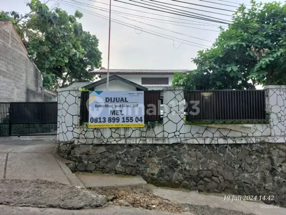 Rumah Tua Hitung Tanah Pinggir Jalan Pitara Dekat Stasiun Depok