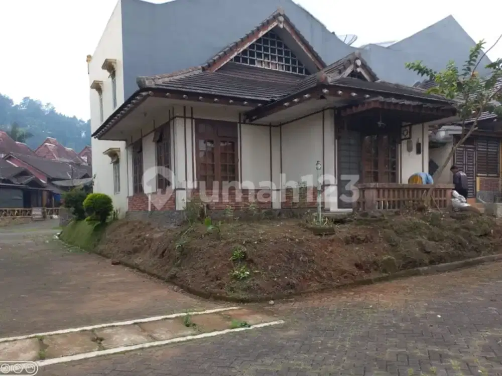 Villa Green Apple Cipanas Puncak Furnished Murah Dibawah Harga Pasar