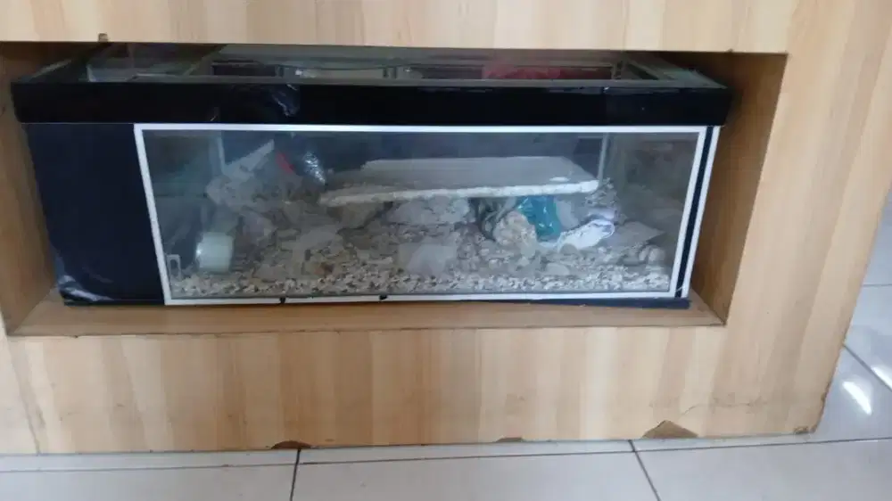 Aquarium ukuran 90 x 30