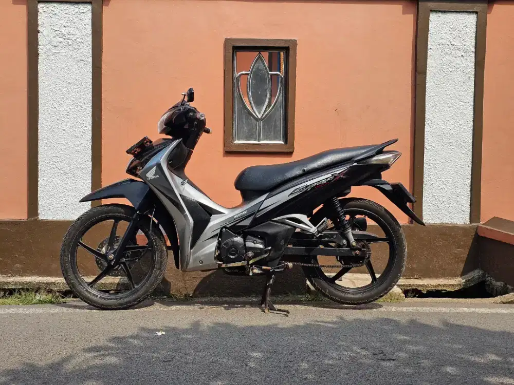 Supra X helm in 2011