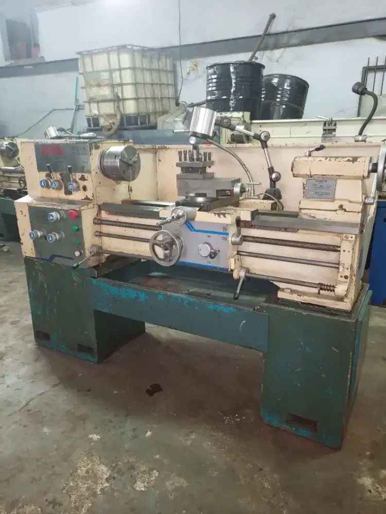 Mesin Bubut Milling Bor Frais