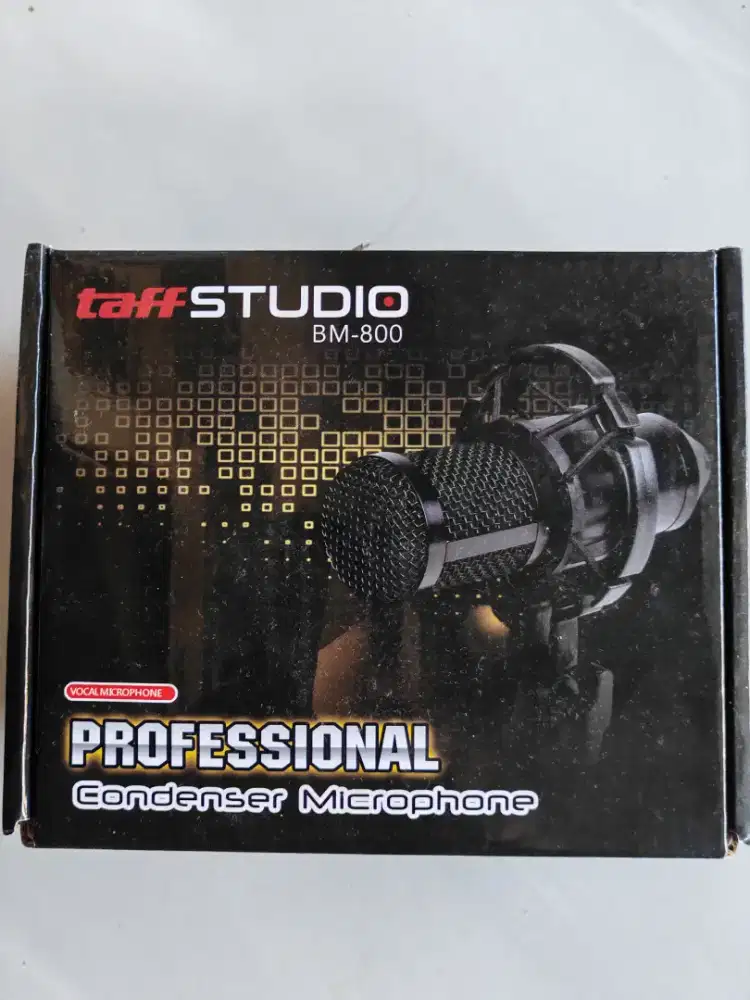 Microphone Mikrofon Kondenser Studio dengan Shock Proof Mount - BM800