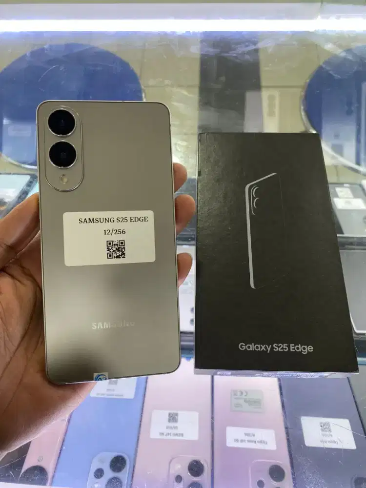 Samsung S25 EDGE 12/256 sein