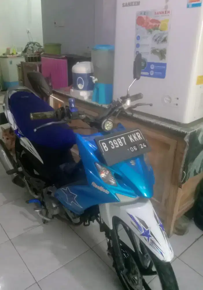 Suzuki Axelo 2013