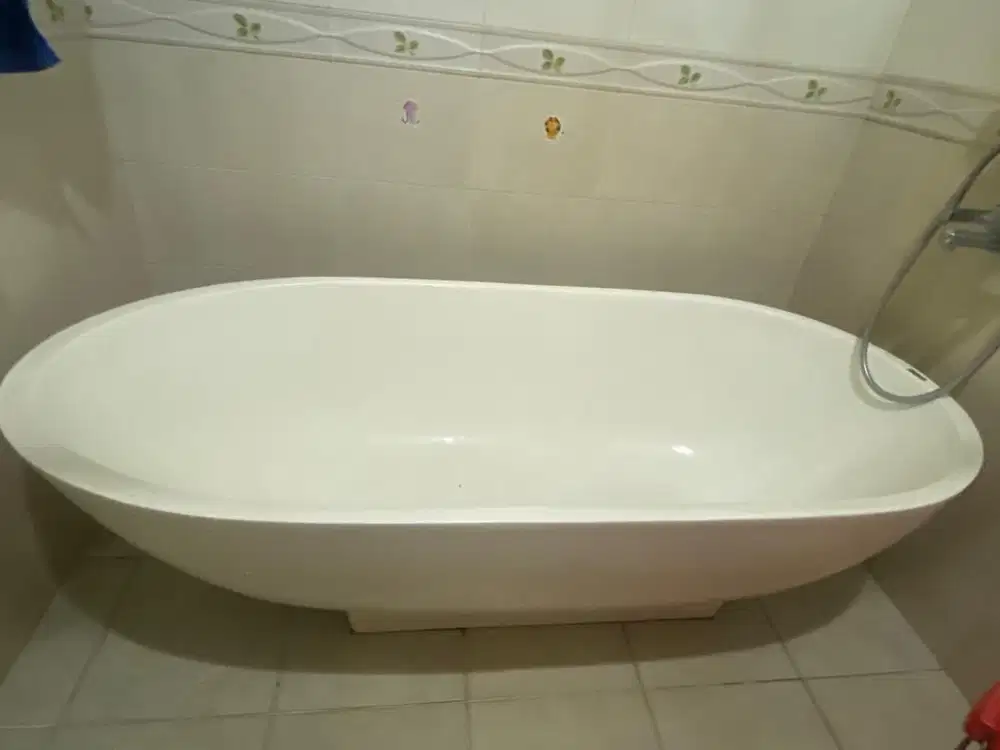 Bathub bekas  Merk Fiesta