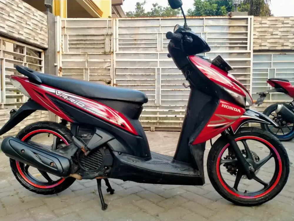 Honda Vario lengkap motor sehat walafiat keterangan detail dibawah