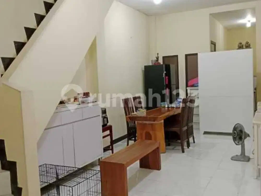Dijual Murah Rumah 2 Lantai Terawat di Taman Alfa Indah