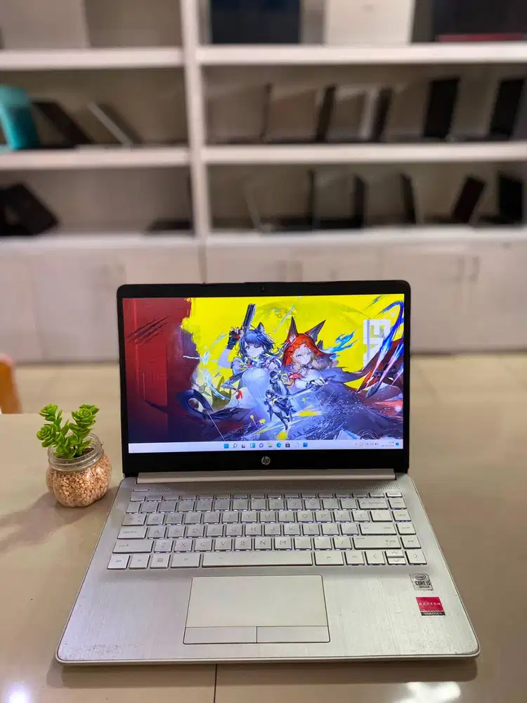 HP 14s-CF2004TX INTEL CORE I5-10210U RAM 8 GB SSD 256 GB AMD RADEON R7