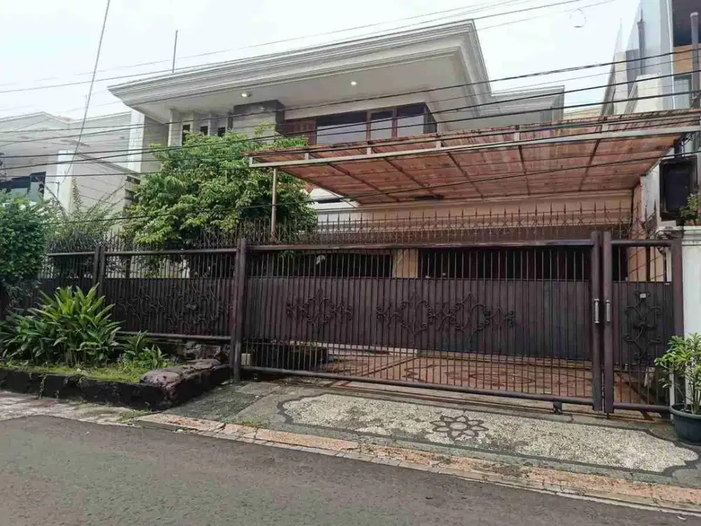 DIJUAL RUMAH MEWAH, BESAR, DAN LUAS, DHARMAHUSADA INDAH TIMUR