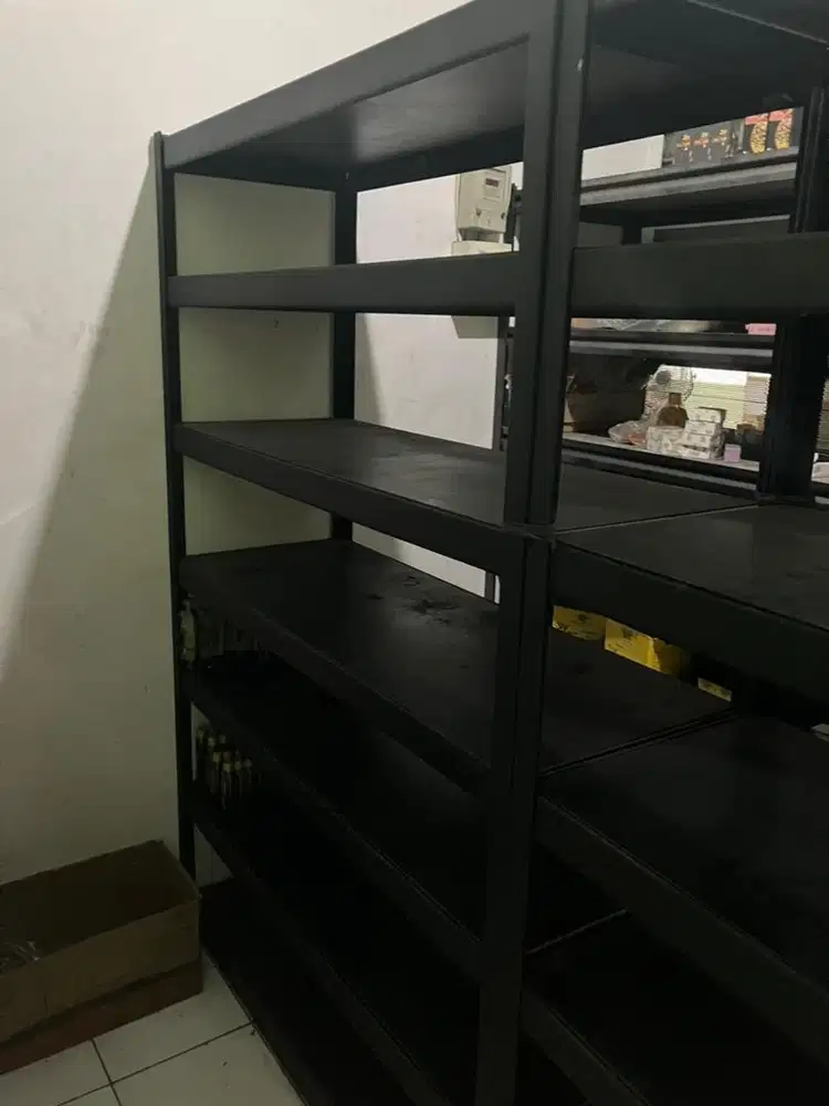 Rak besi hitam/ rak kantor/rak besi