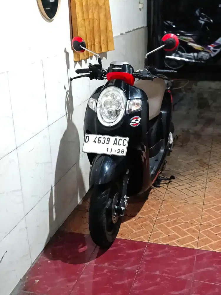 Scoopy tahun 2018 pajak isi/tt boleh gan cash lebih bagus