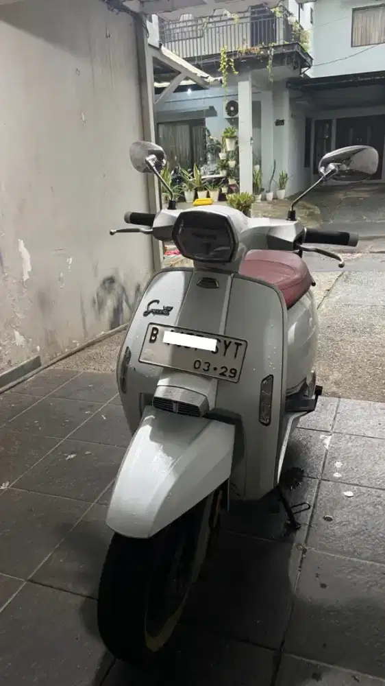 Lambretta v200 tahun 2019