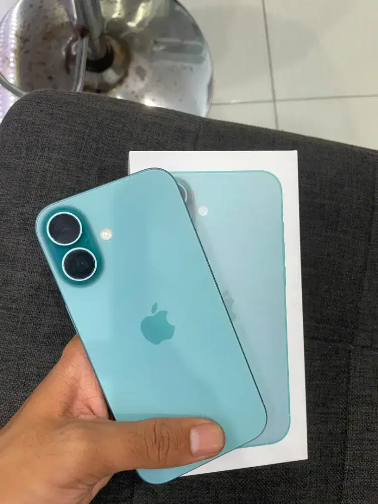 Iphone 16 bassic blue