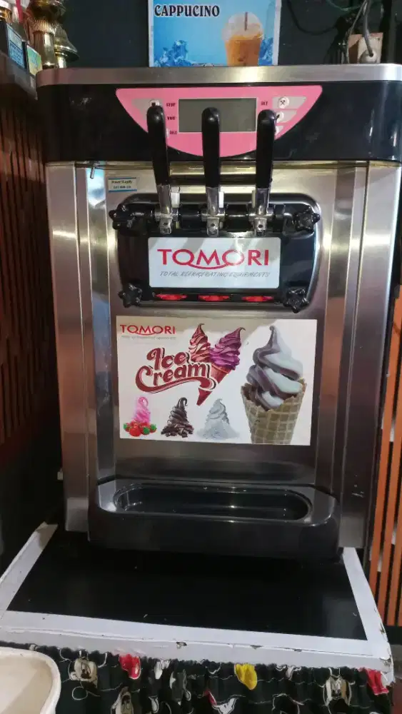 Mesin soft eskrim