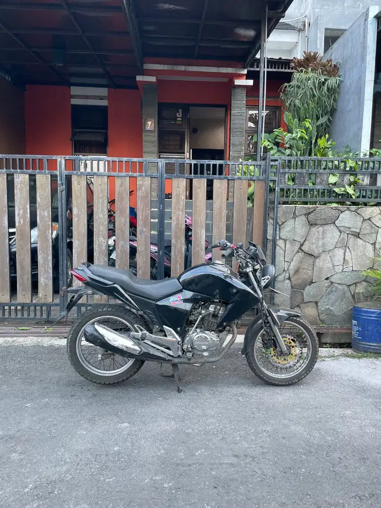 Honda Megapro Monoshock 2011