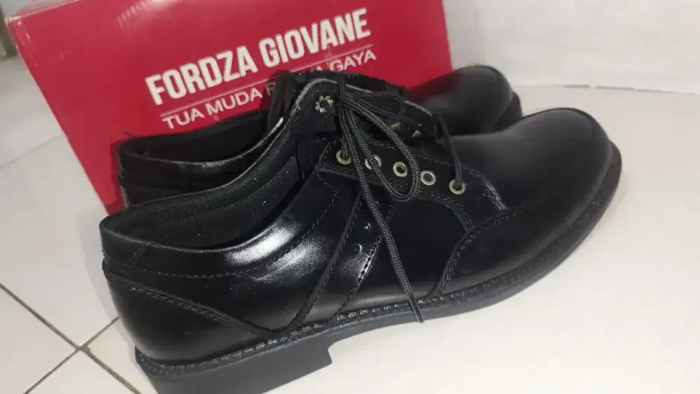 SEPATU BARU JUAL MURAH