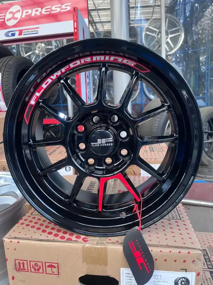 Venom 5 ring 15 lebar 7 pcd 4x100/114,3 ET 42 avanza xenia