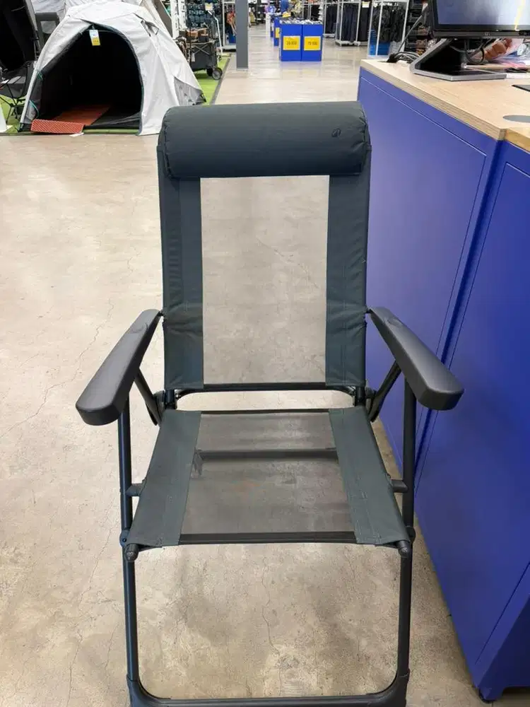 Kursi lipat decathlon like new baru pakai sekali
