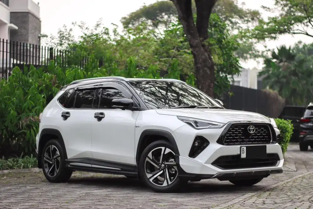 YARIS CROSS 1.5 GR HYBRID TSS TWO TONE