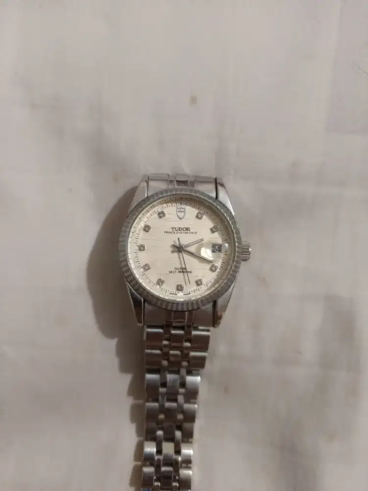 jam tangan tudor