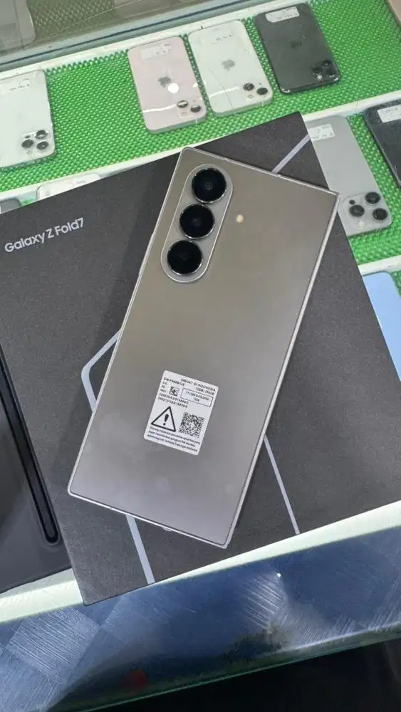 Samsung Z Fold 7 12/256 mulus Fullset