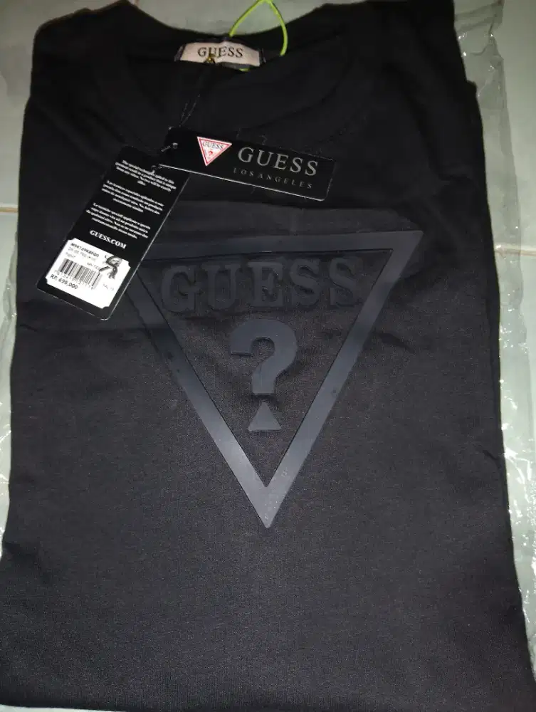 guess premium brand tshirt