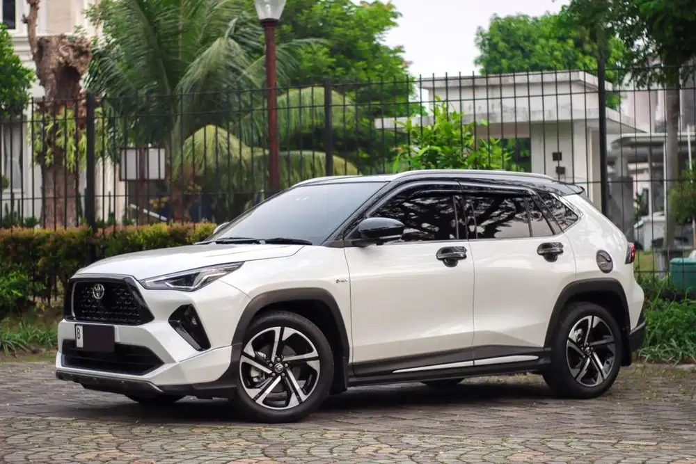 YARIS CROSS 1.5 GR HYBRID TSS TWO TONE