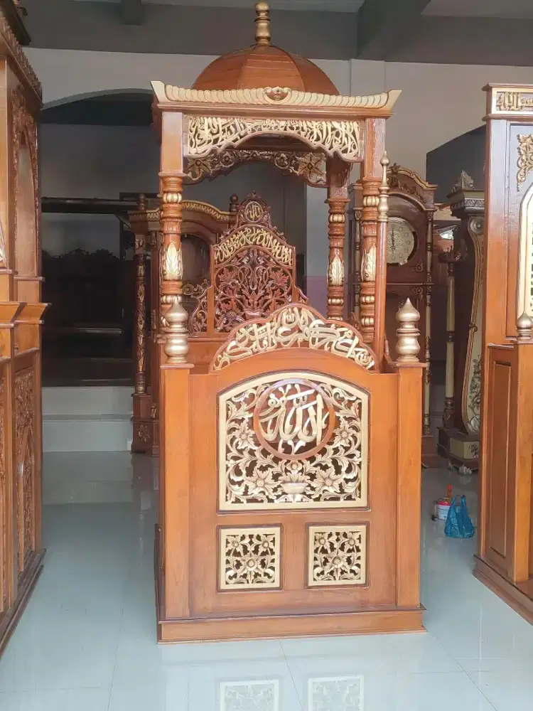 Mimbar mihrab masjid mimbar ceramah