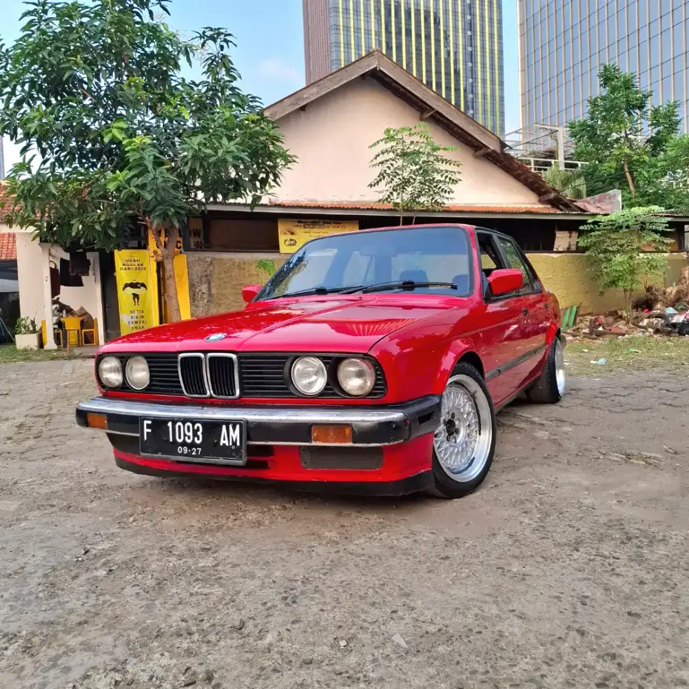 BMW 318i E30 M40 Manual Tahun 1991