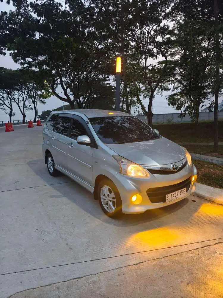 Veloz Avanza 2013 Matic Airbag