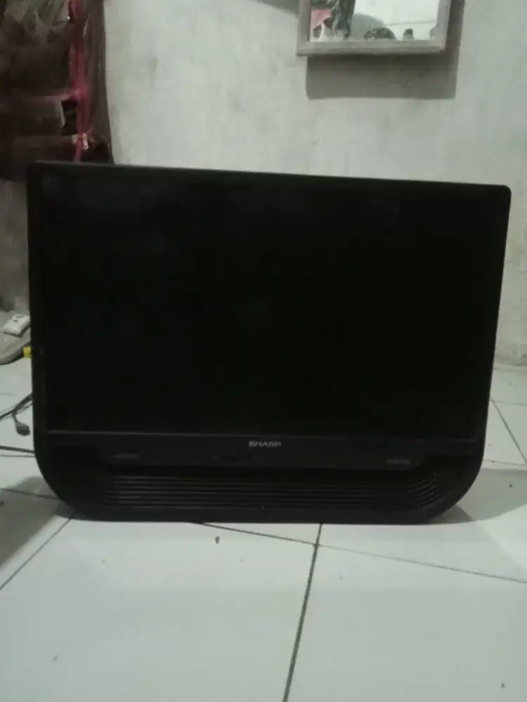 Jual Tv bekas merk Sharp Aquos IIOTO