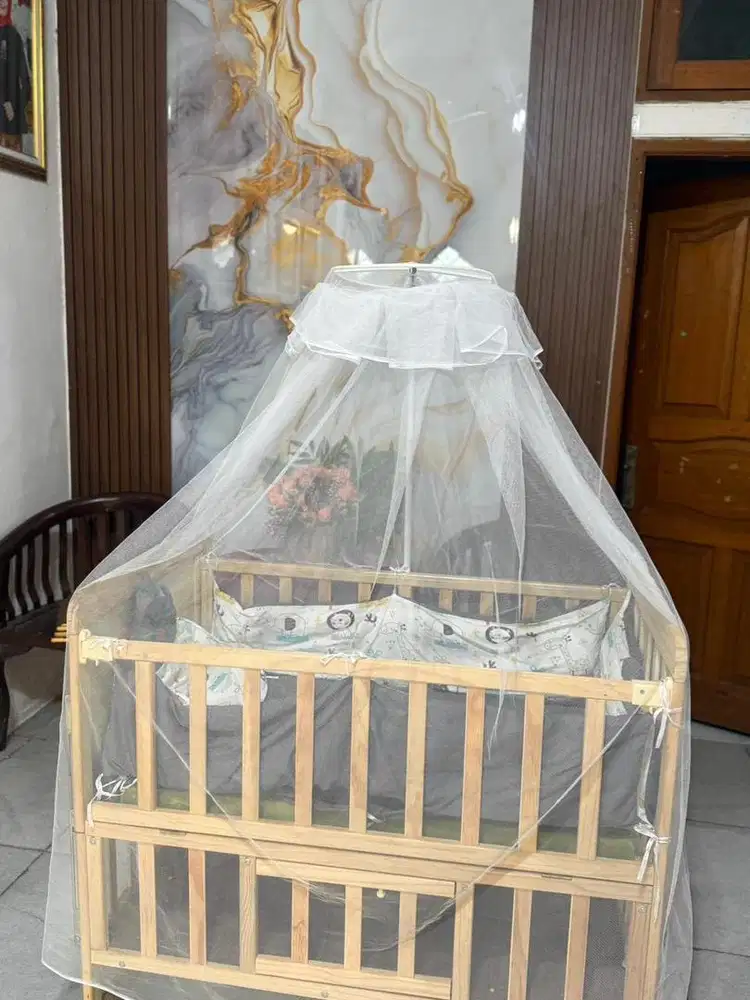 Tempat tidur bayi 0-3 tahun / ranjang bayi / baby box 650