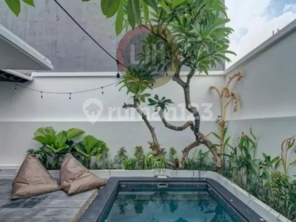 For Sale Villa Kerobokan Bali Fully furnsihed With Swimming Pool