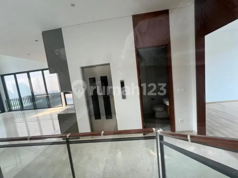 Jual Rumah Mewah Lyndon Nava Park