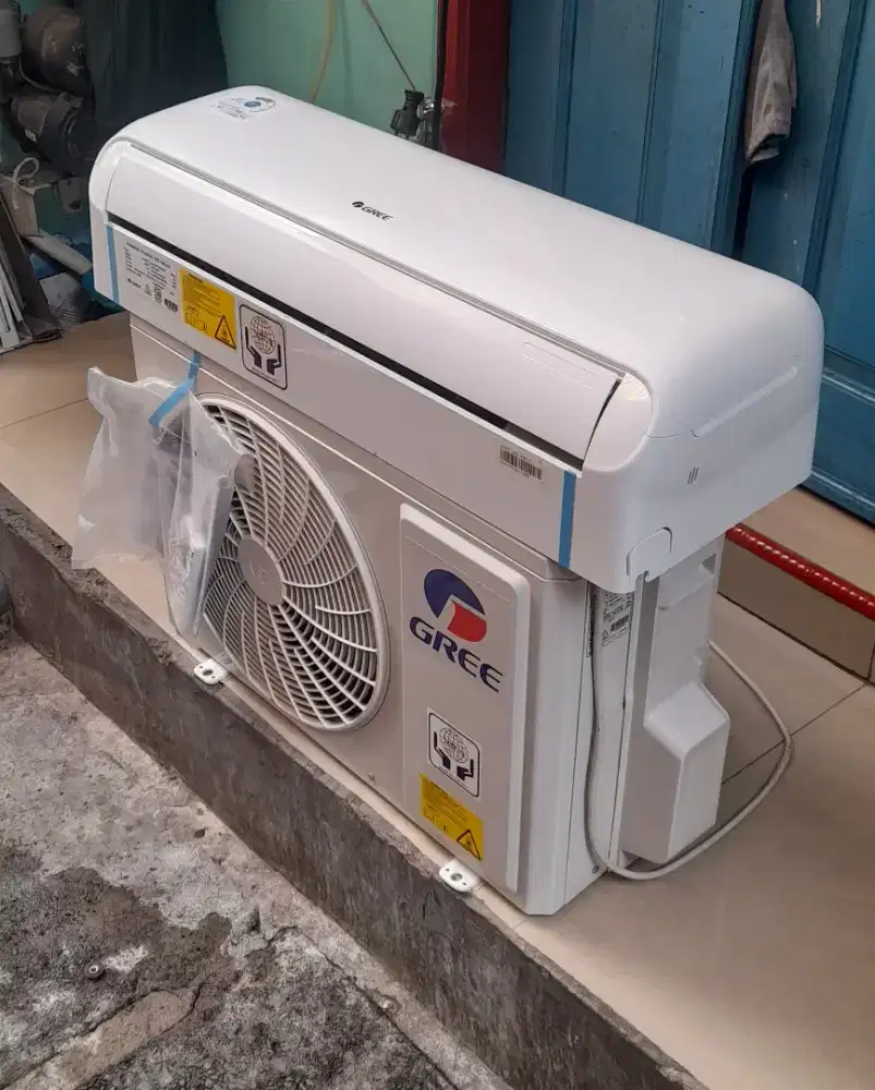 Jual ac gree 1pk R32 terbaru 8 bln pakek mulus ori ful