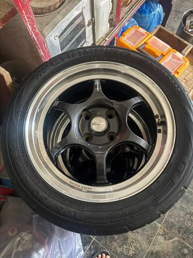 Di jual ban dan velg cocok untuk brio jazz paket ganteng