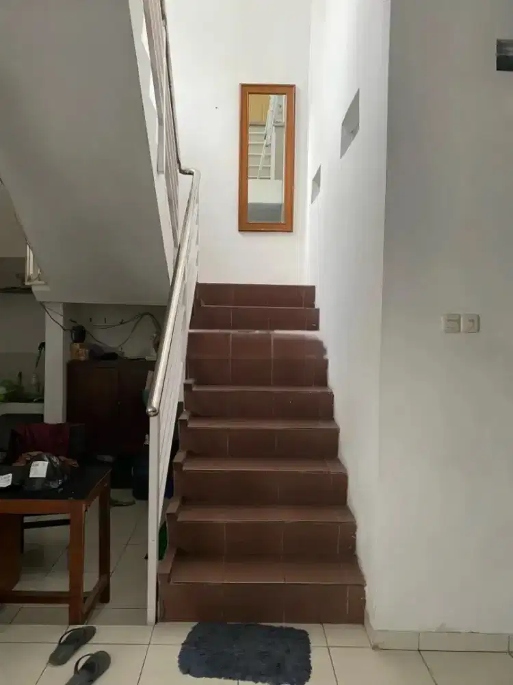 Rumah Investasi Siap Huni 12 Kamar Kos + 2 kamar utama Fully Furnished
