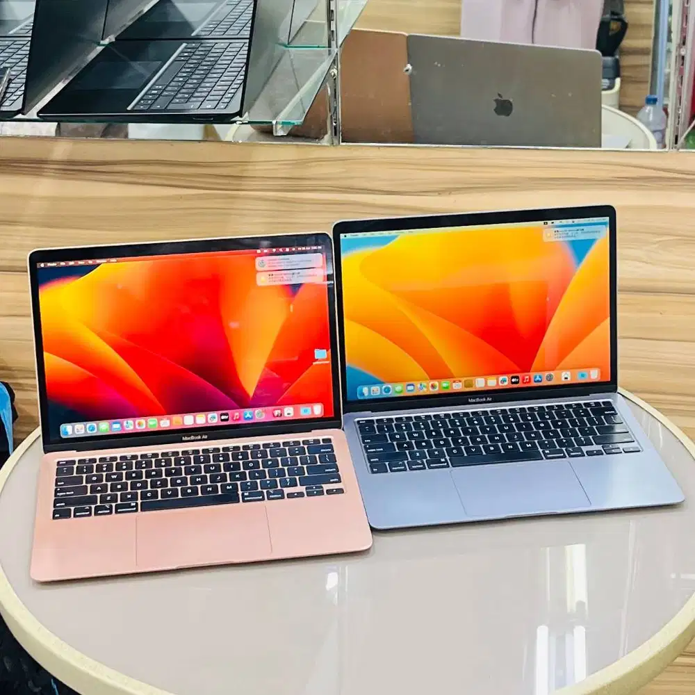 MACBOOK AIR 2020 13 INCH core i3 Ram8/Ssd256 GB *RDC