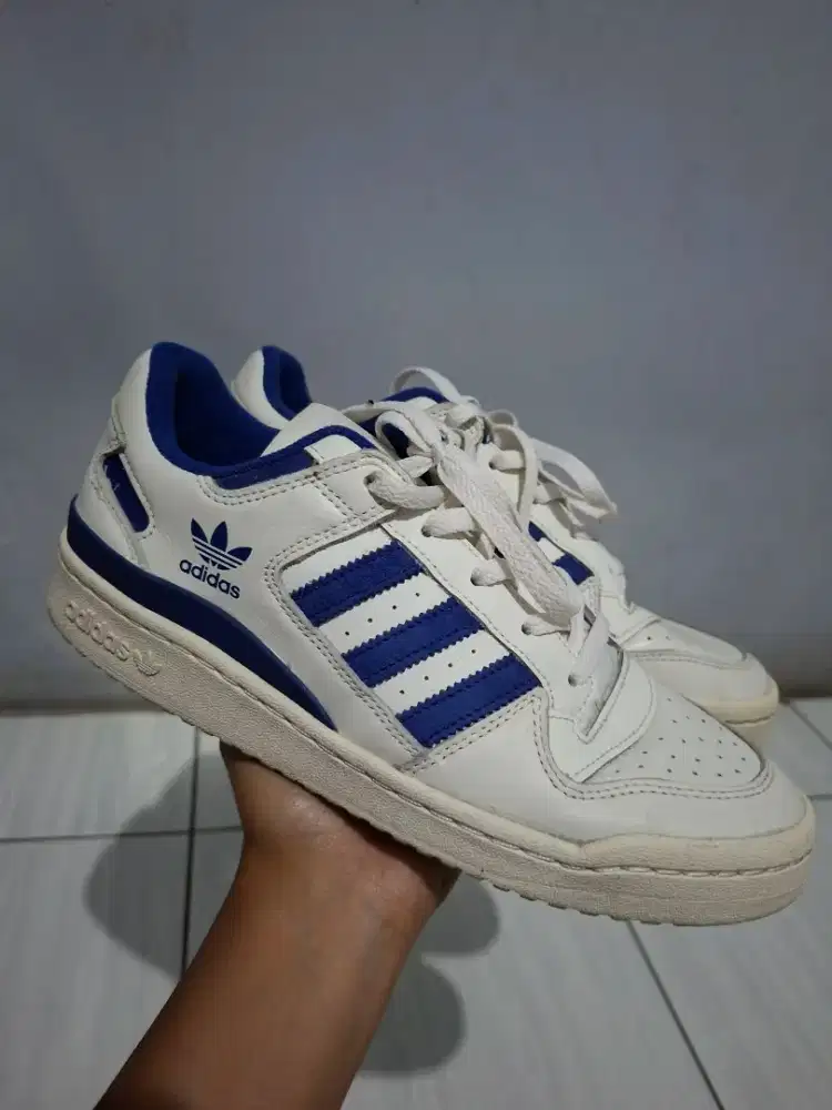 Sepatu Adidas Forum Low CL