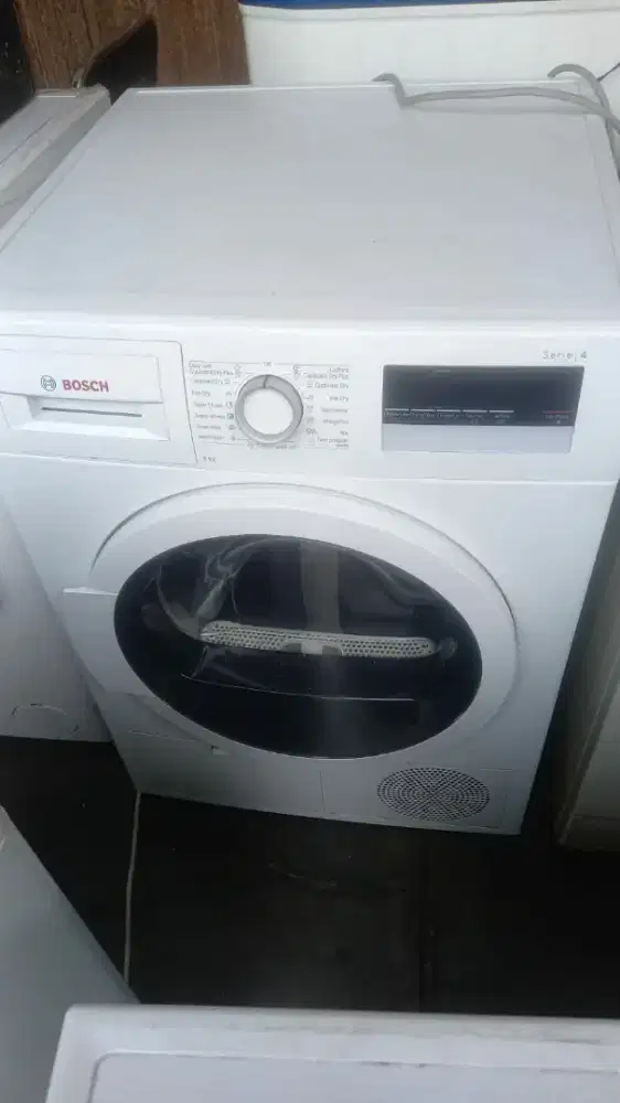 Dryer Bosch 9kg Front Loading Mulus