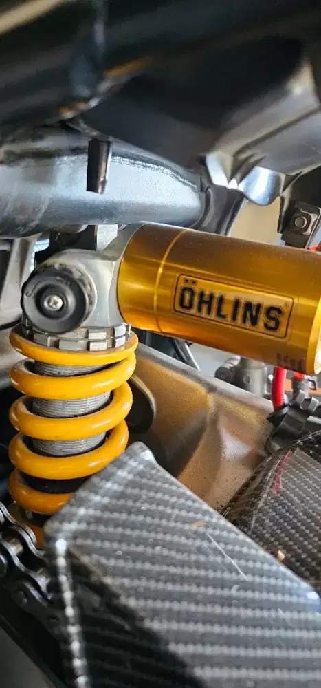 Shock ohlins TTX full adjustable for CBR 250RR Original