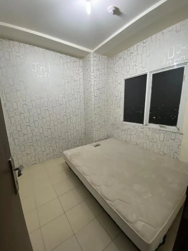 Disewakan apartemen Puri Park View semi furnish
